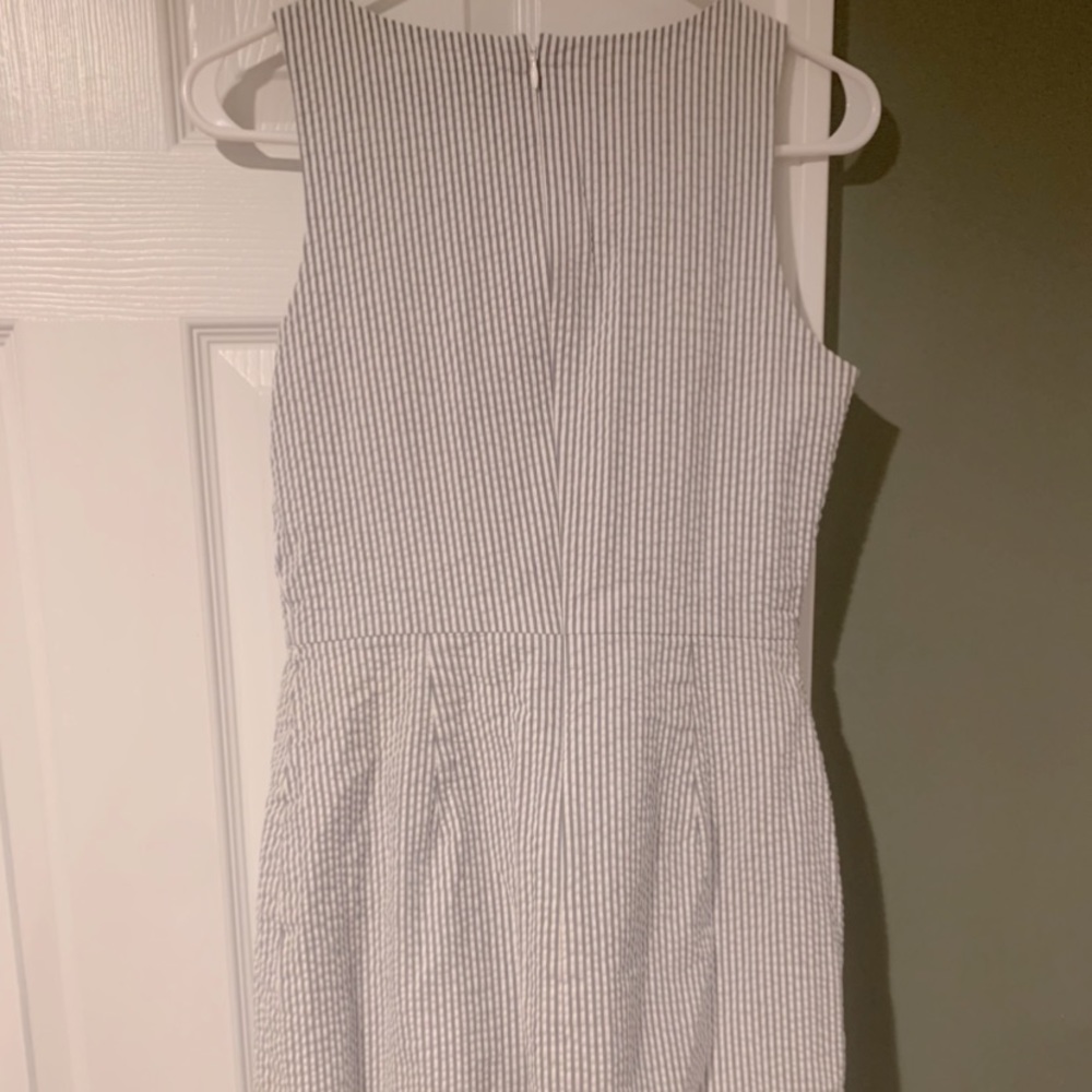 Banana Republic sear sucker dress size 2
